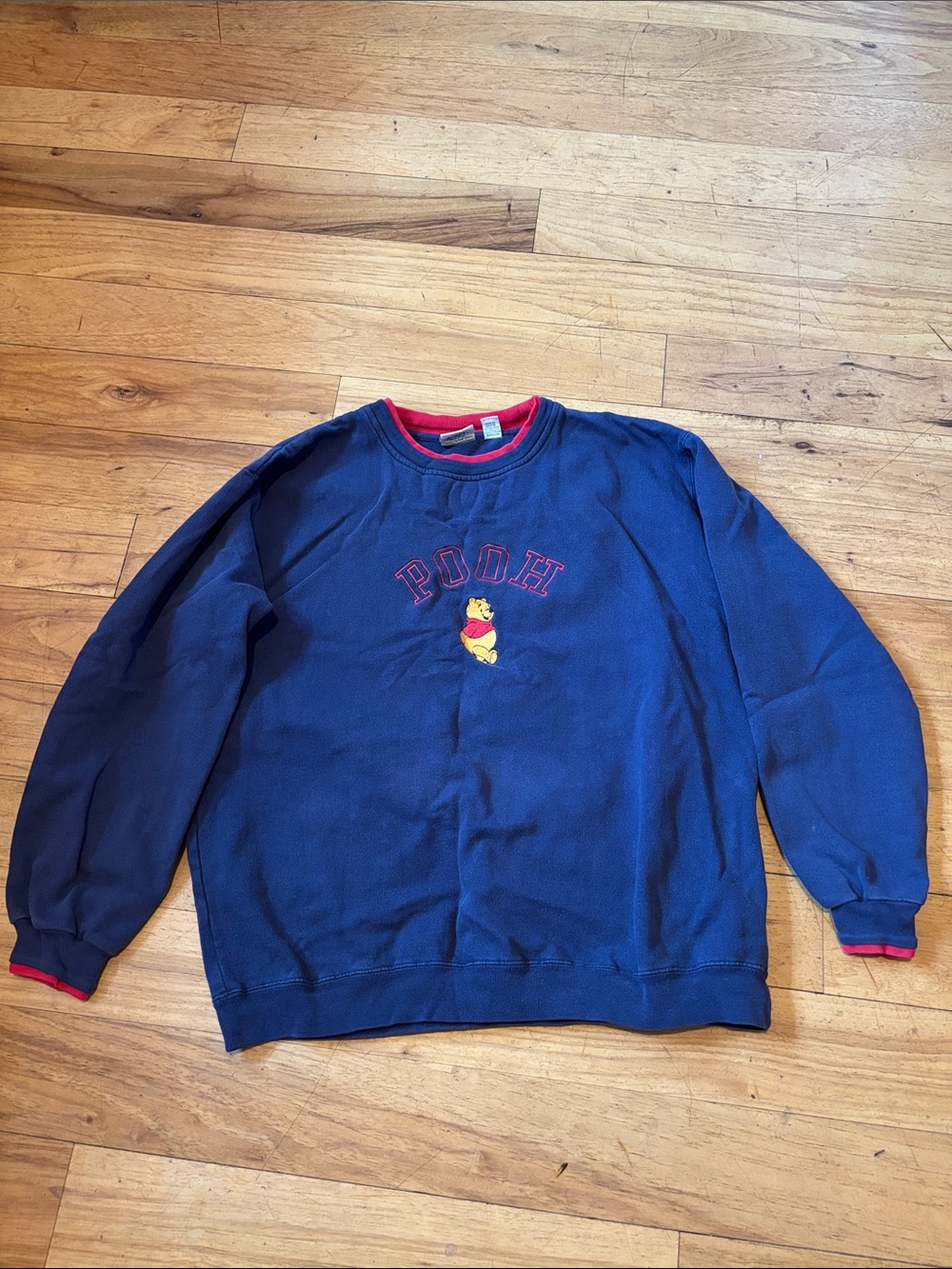 Vintage 90’s Winnie the Pooh Embroidered Navy Crewneck Sweatshirt unisex large